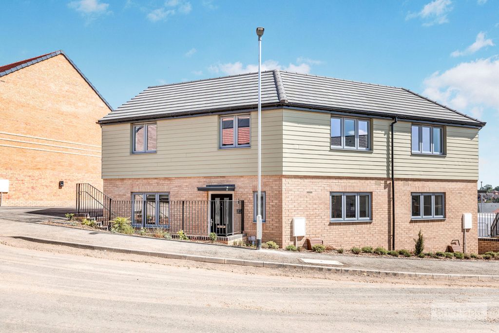 Property photo 1 of 12 Image