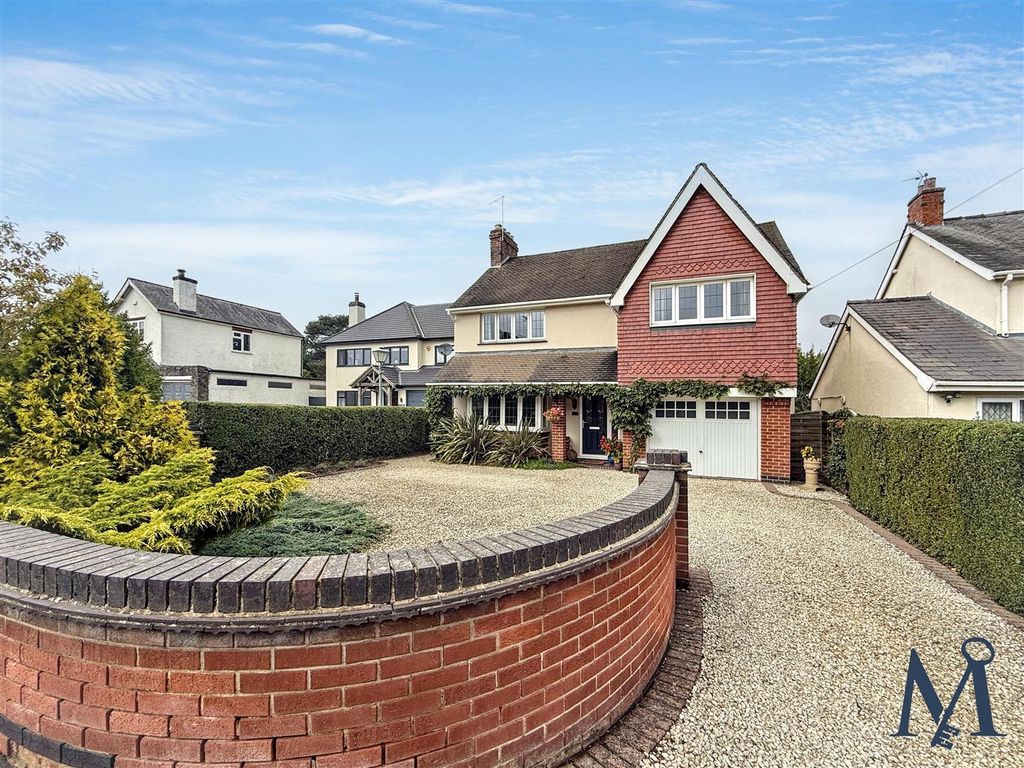 Property photo 1 of 32