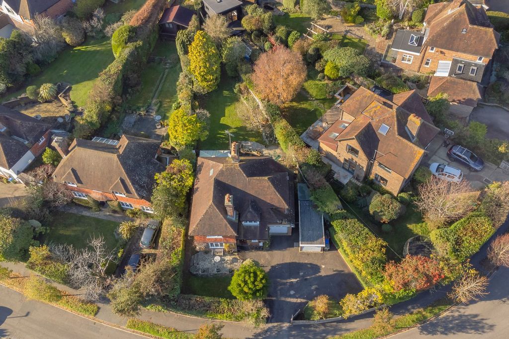 Property photo 1 of 27