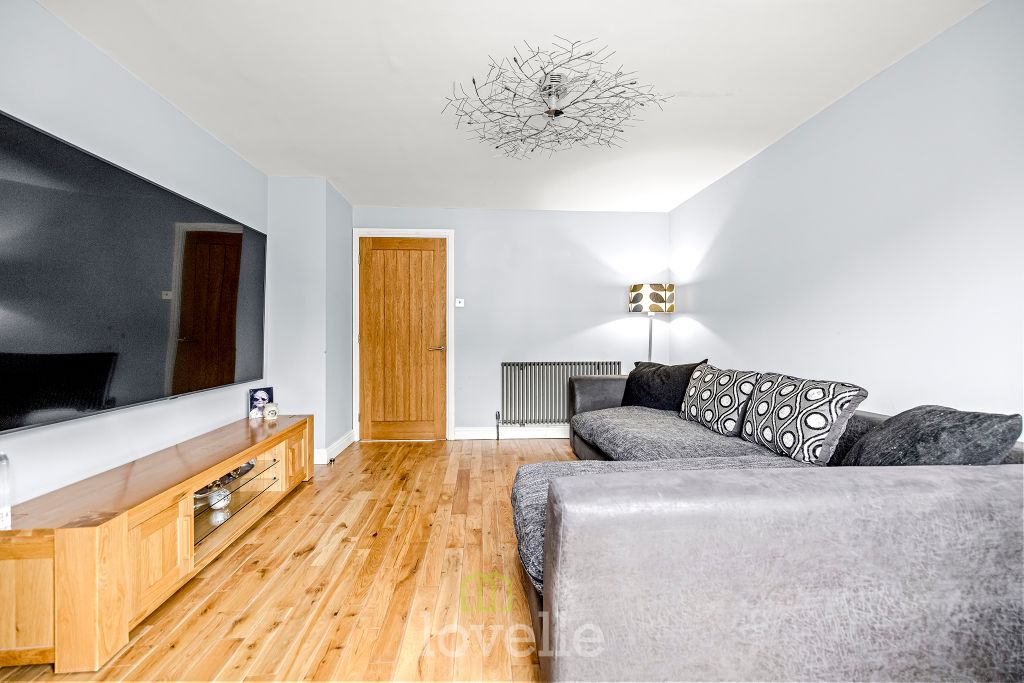Property photo 3 of 32