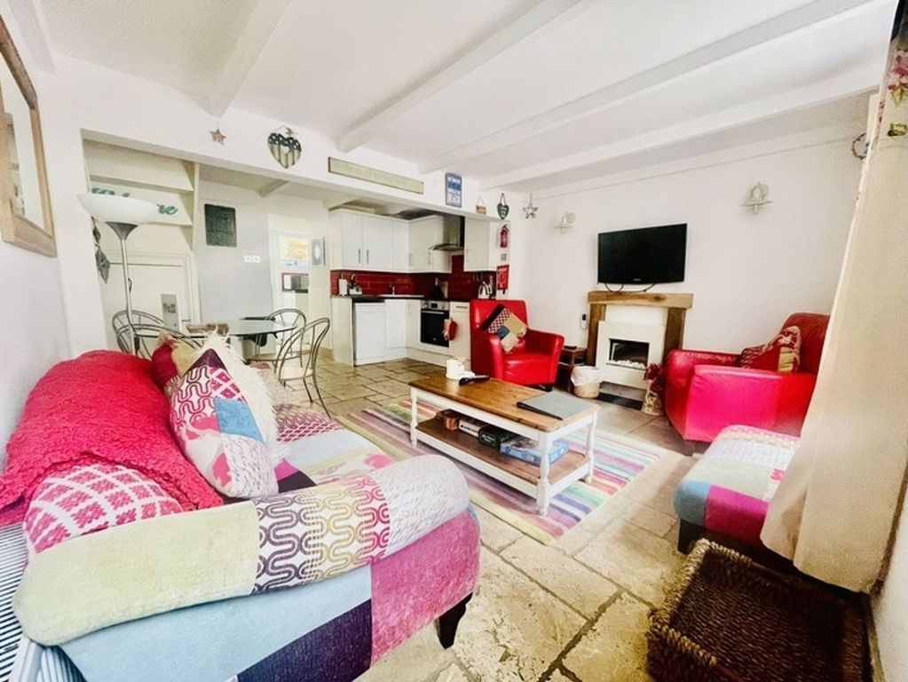 Property photo 3 of 13