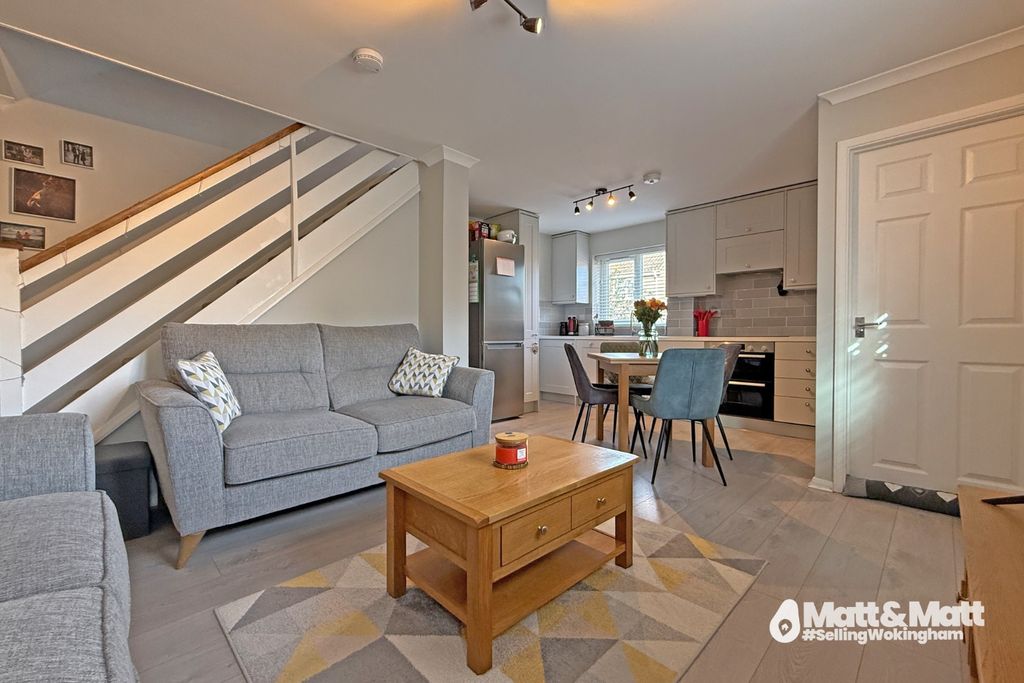 Property photo 2 of 11 4973364