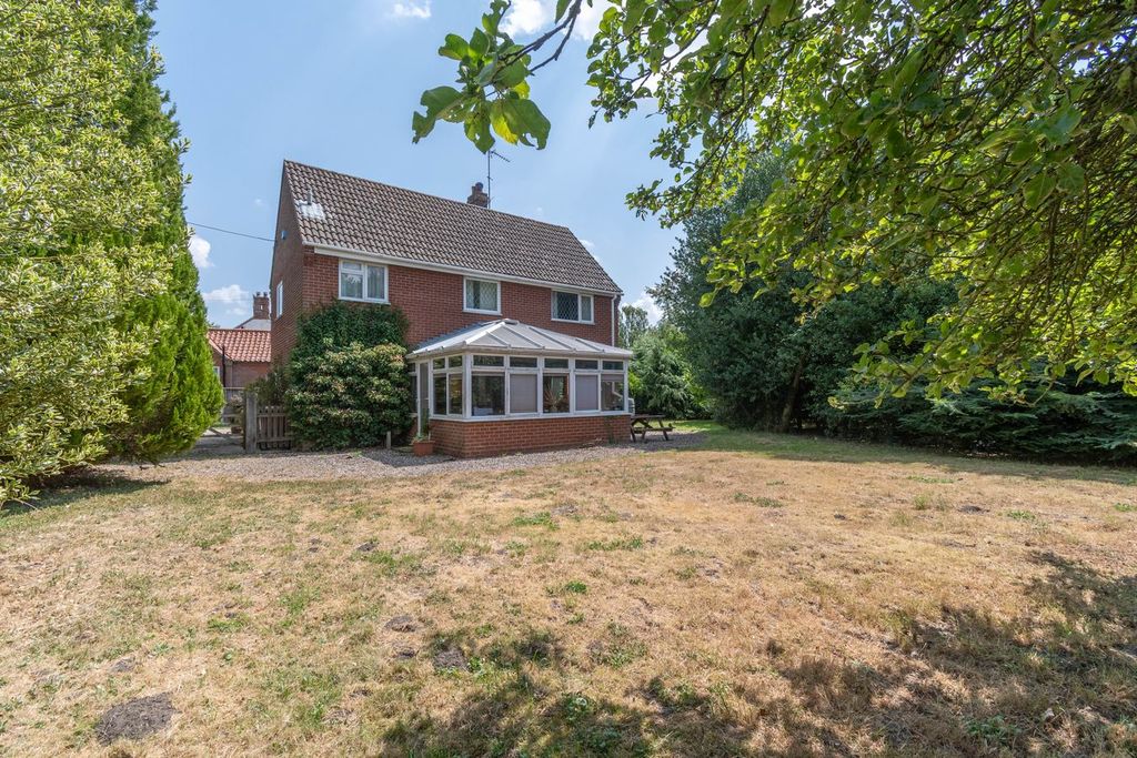 Property photo 1 of 23