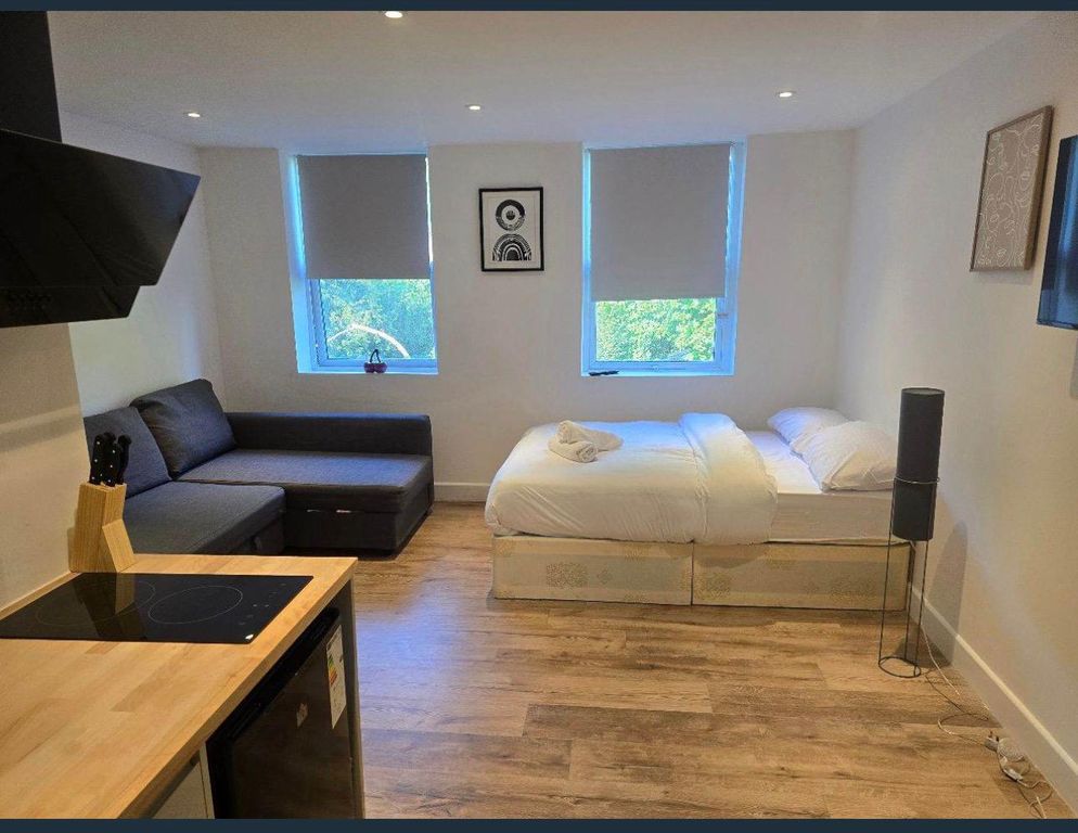 Property photo 3 of 12