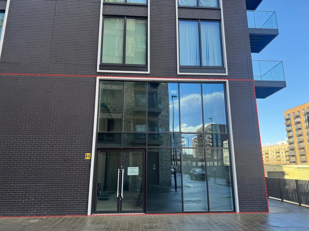 Property photo 2 of 8