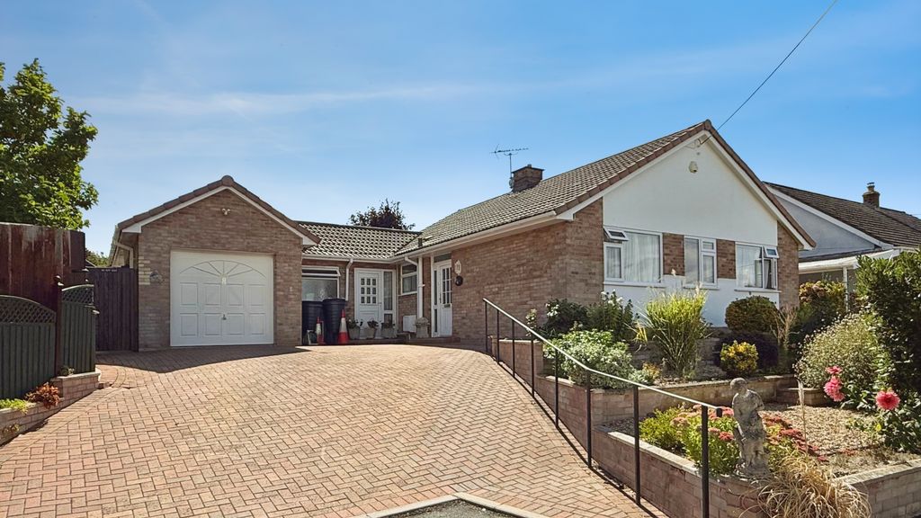 Property photo 1 of 19