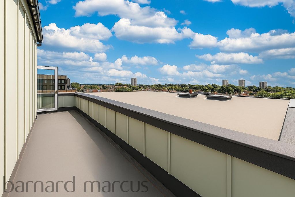 Property photo 1 of 8 Terrace