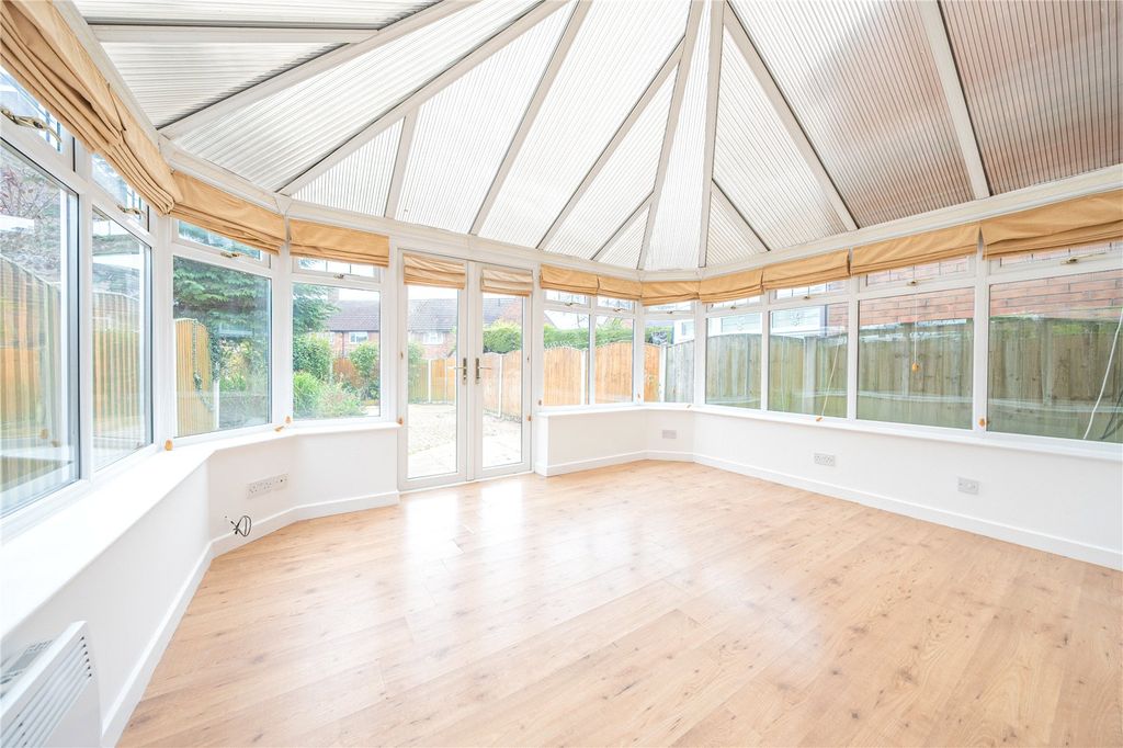 Property photo 2 of 12 Picture No. 08