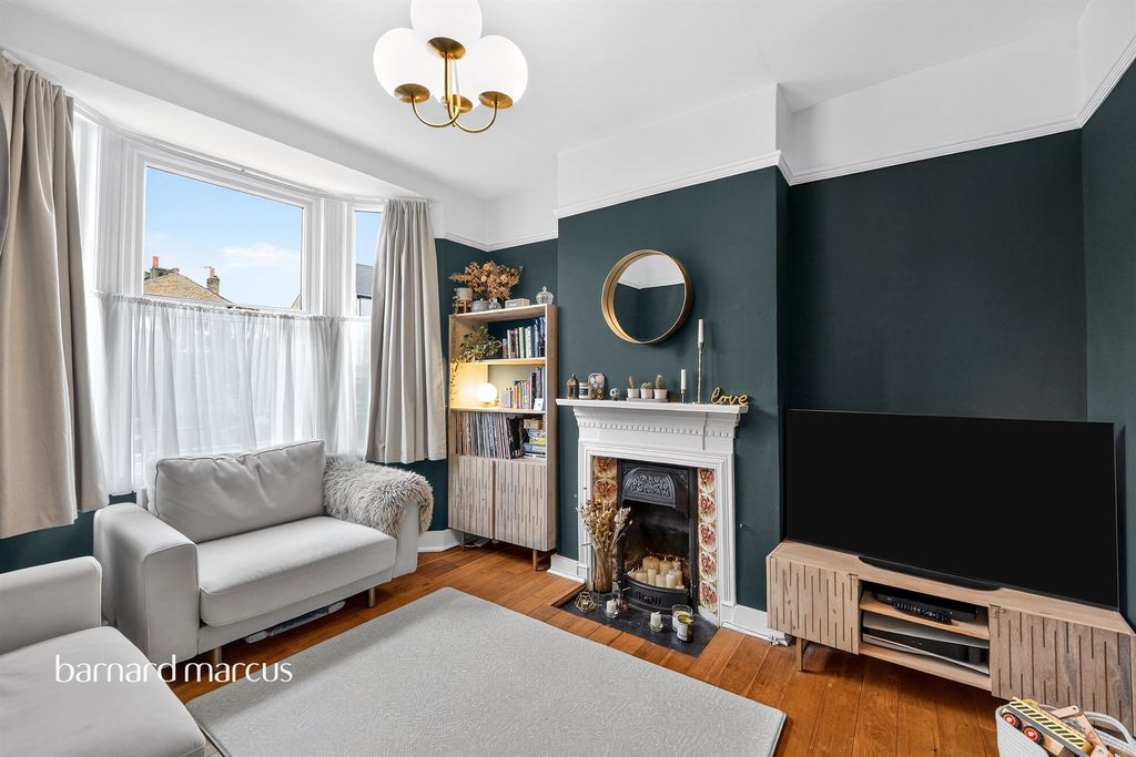 Property photo 2 of 14