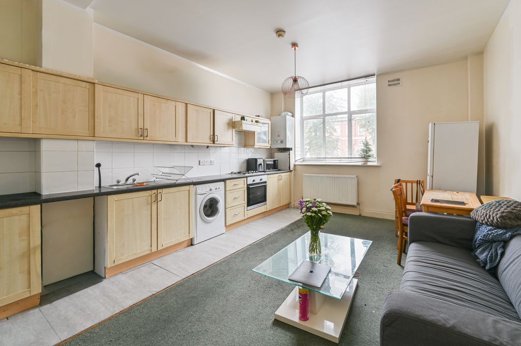 Property photo 1 of 5