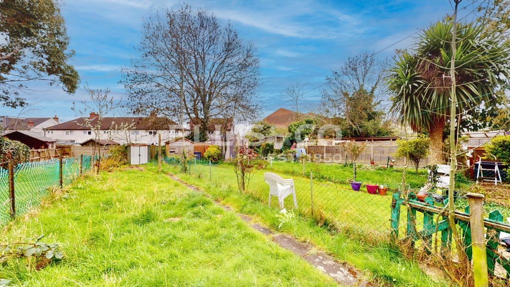 Property photo 2 of 19 Picture No. 05