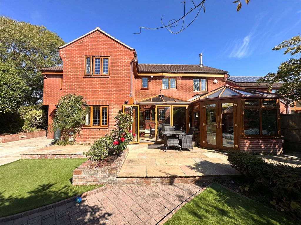 5 bed detached house for saleBrambles Road, Burnham-On-Sea, Somerset TA8