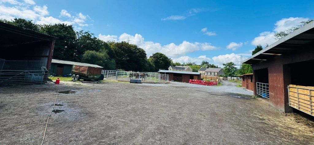 Property photo 3 of 11 845Cf268-Eedf-4584-A044-138Ae074d2F2.Jpeg