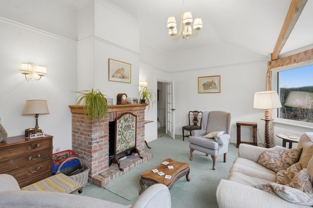 Property photo 2 of 14