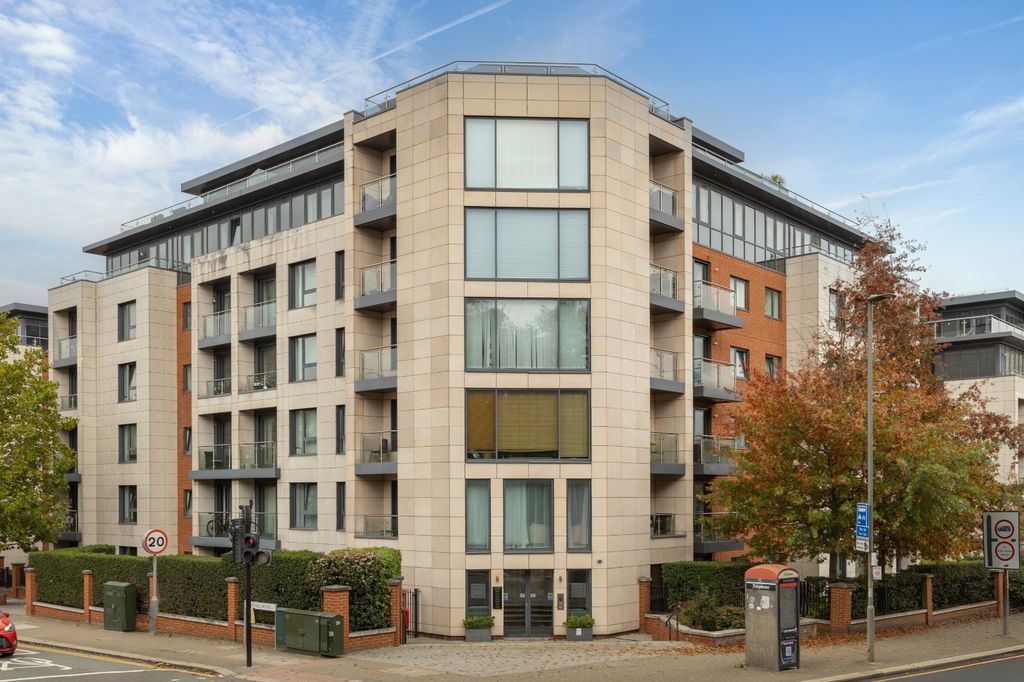 Property photo 3 of 14