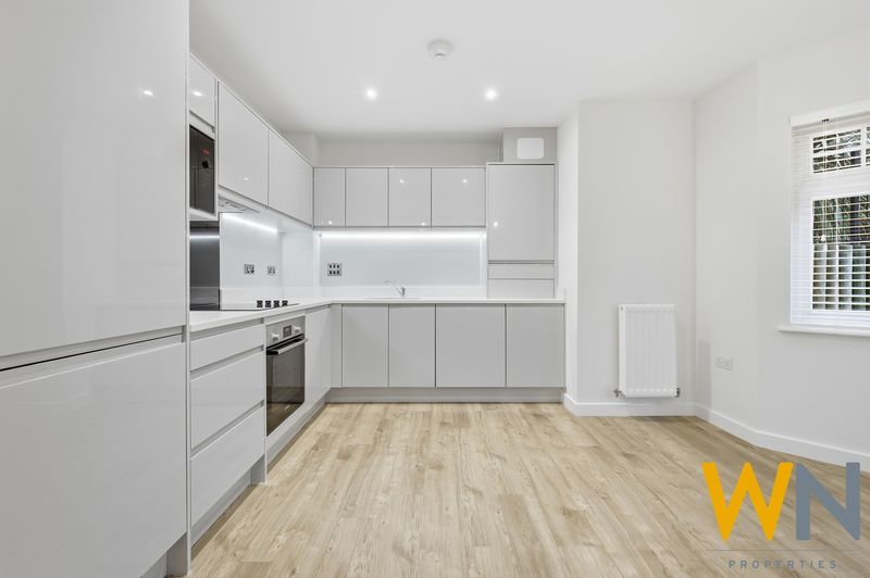 Property photo 3 of 10 Photo 8