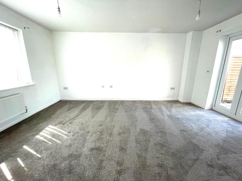 Property photo 3 of 9 Living Room.Jpg