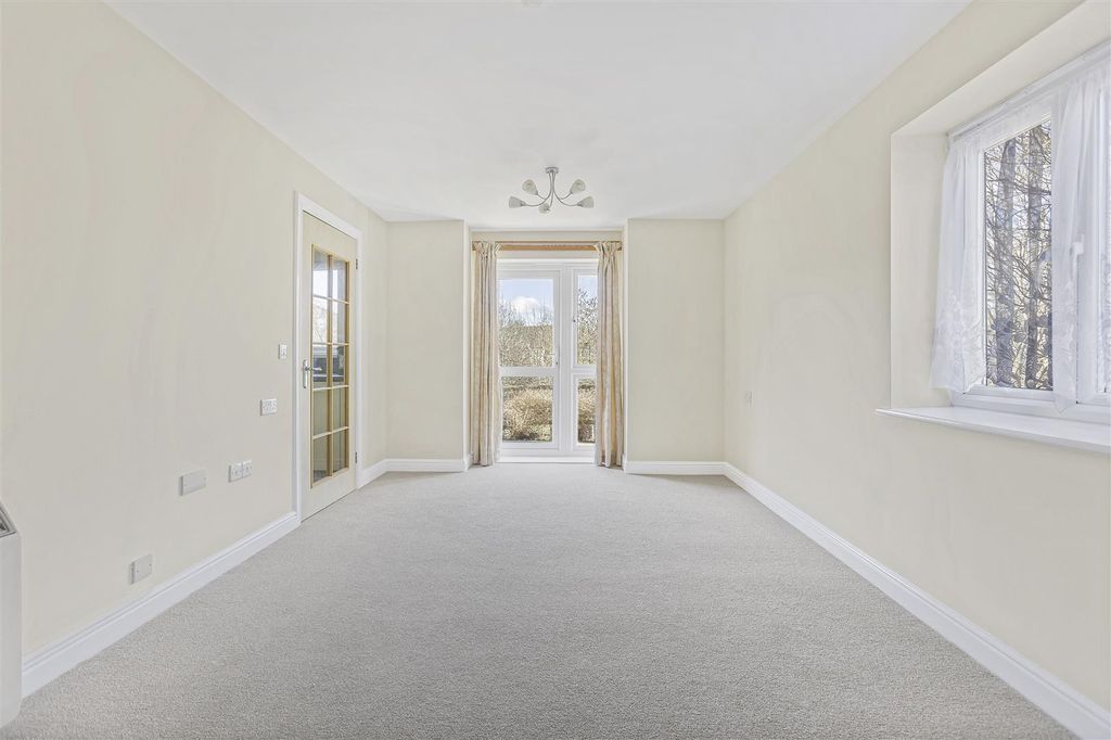 Property photo 2 of 10 4_47941.Jpg