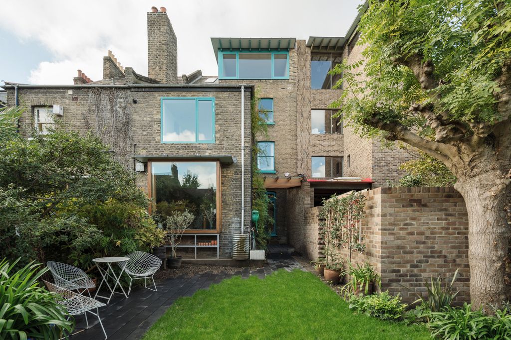 Property photo 2 of 35 186558 - Bushey-Hill-Road-II-Highres-40.Jpg