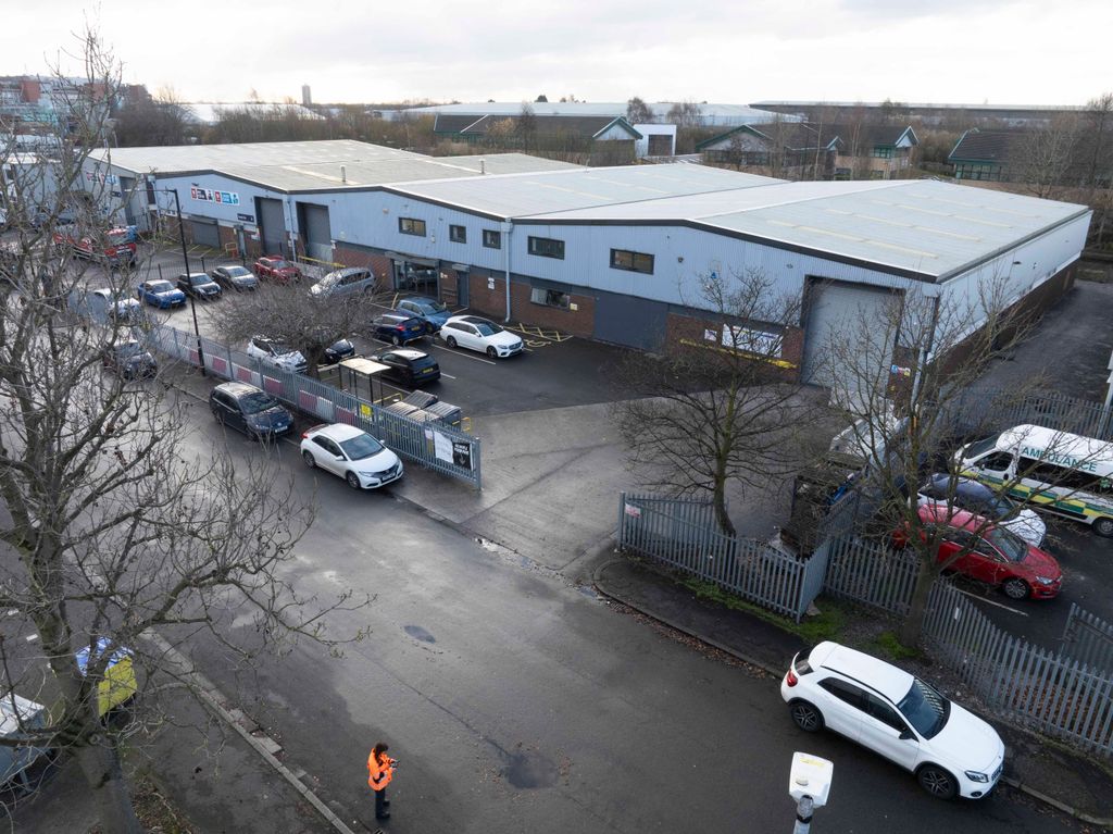 Property photo 2 of 6