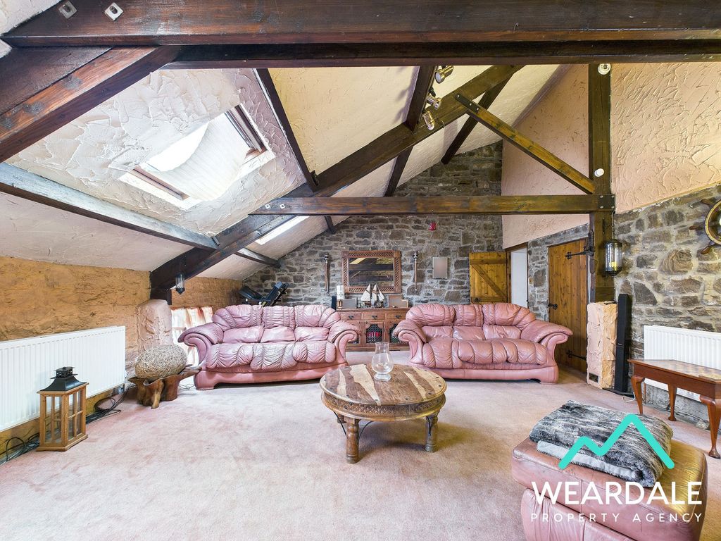 Property photo 2 of 36