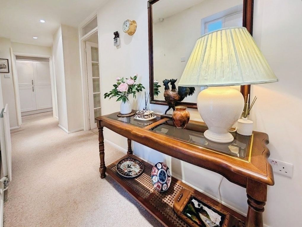 Property photo 2 of 20 Pbox-Img.Jpg