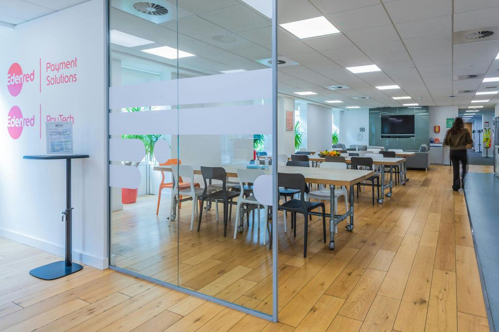 Property photo 3 of 11 One-Station-Square,-Gloucester-St,-Swindon-23.Jpg