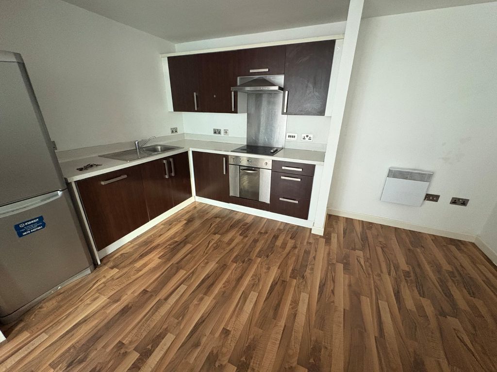 Property photo 2 of 6 Picture No. 10