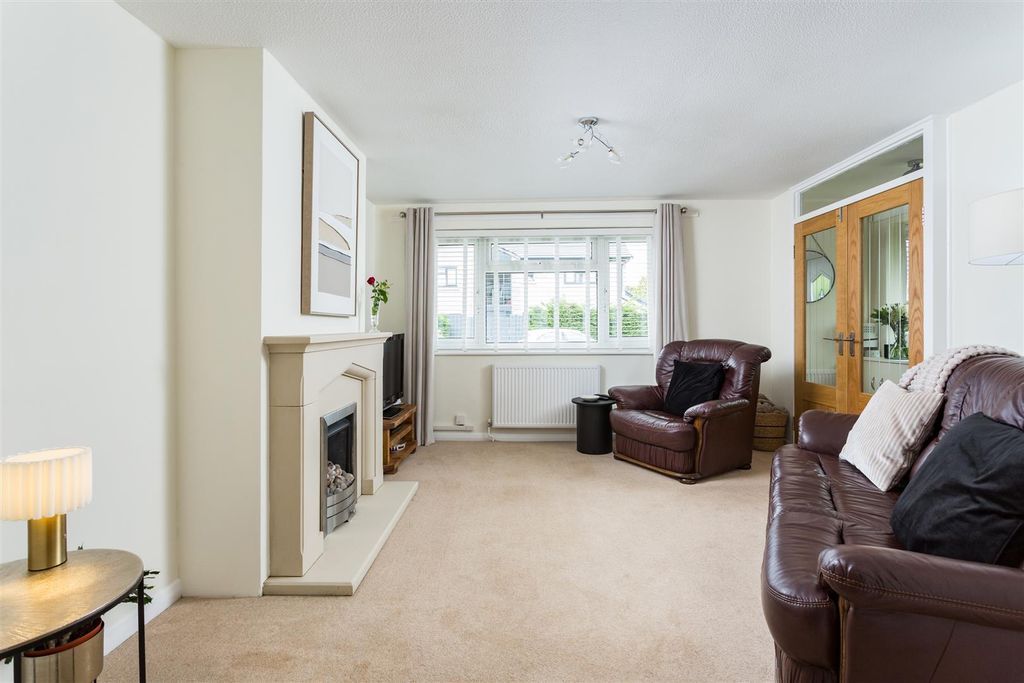 Property photo 2 of 24 12 Sunningdale Avenue-10.Jpg