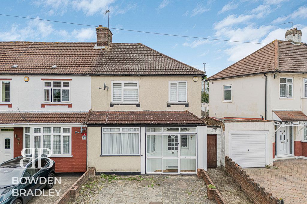 Property photo 1 of 33