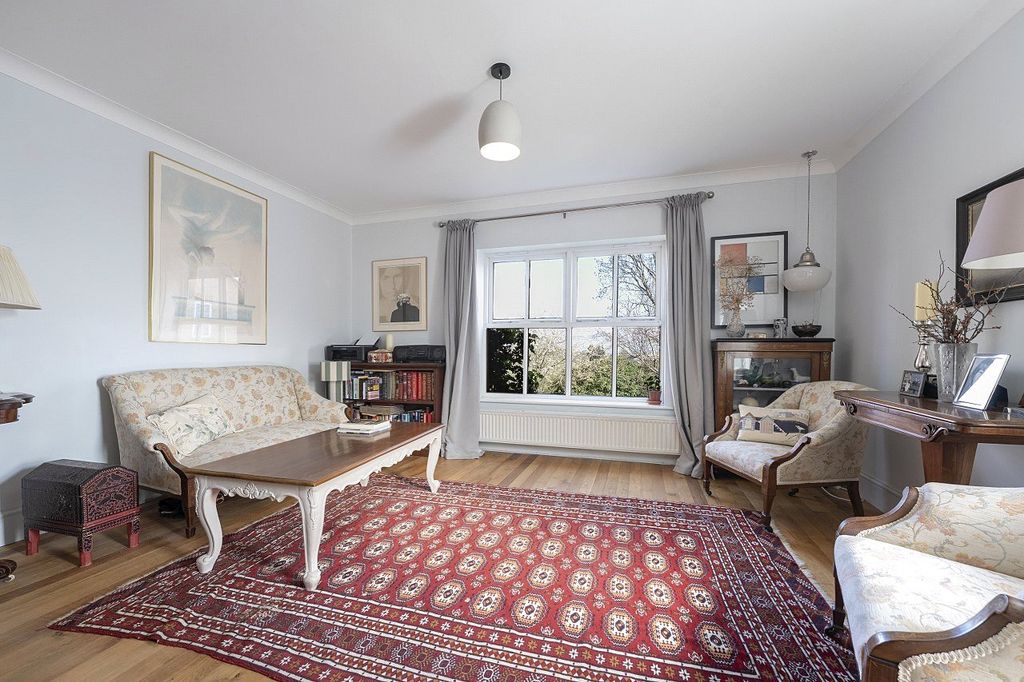 Property photo 2 of 21 Picture No. 08