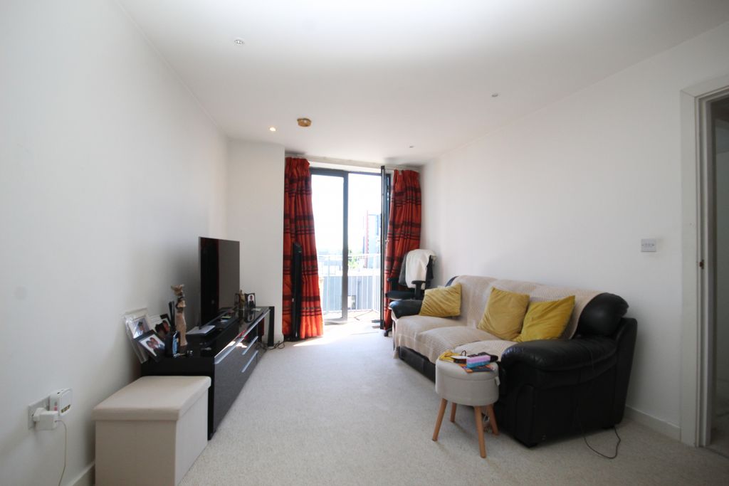 Property photo 2 of 7 Gallery