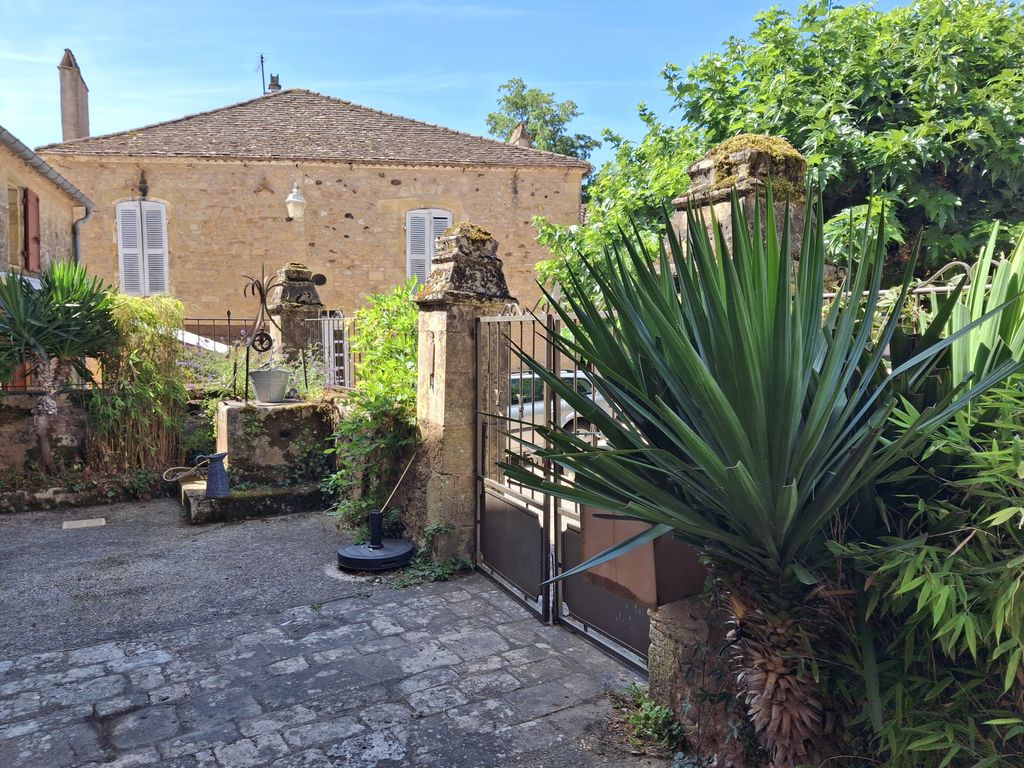 Property photo 3 of 24