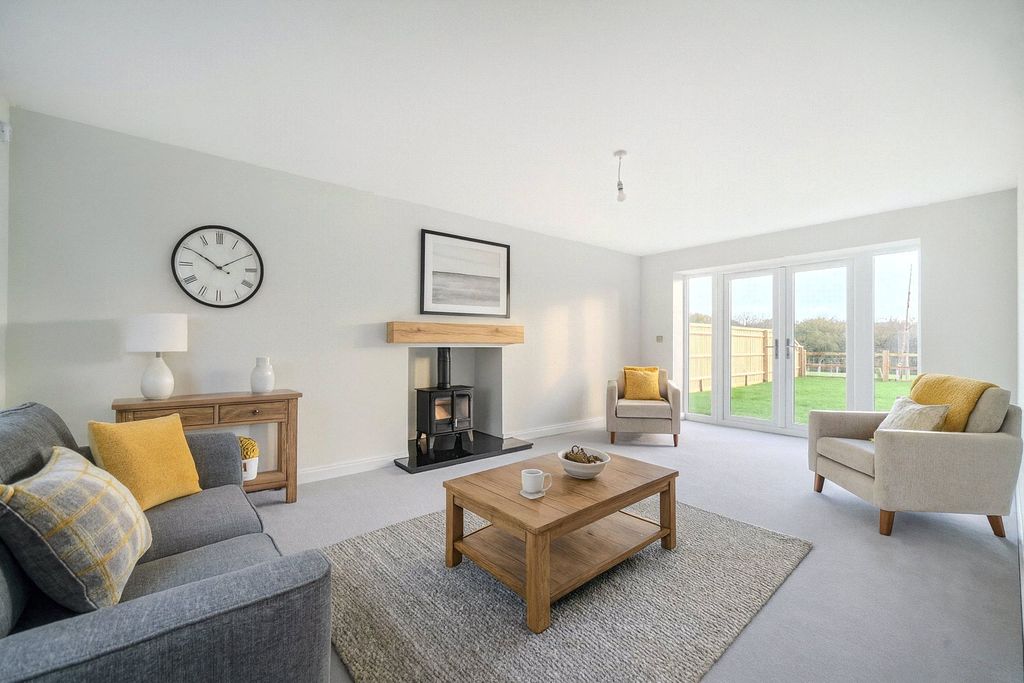 Property photo 3 of 17 Picture No. 22