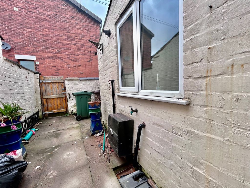 Property photo 3 of 9