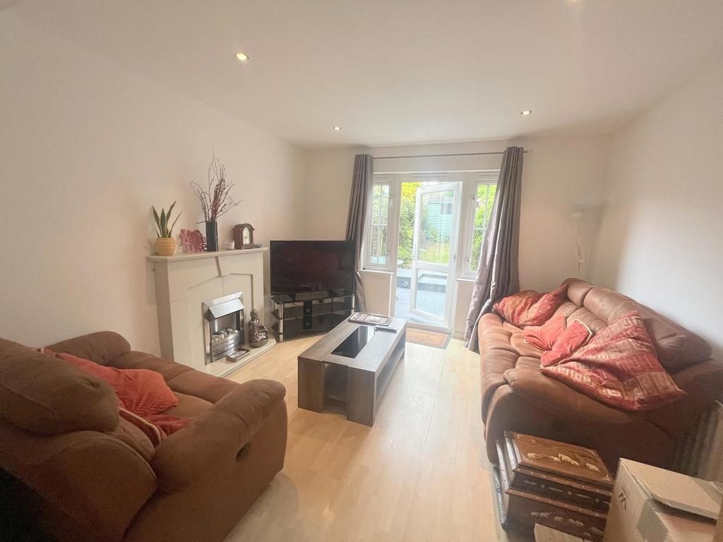 Property photo 2 of 12 Photo