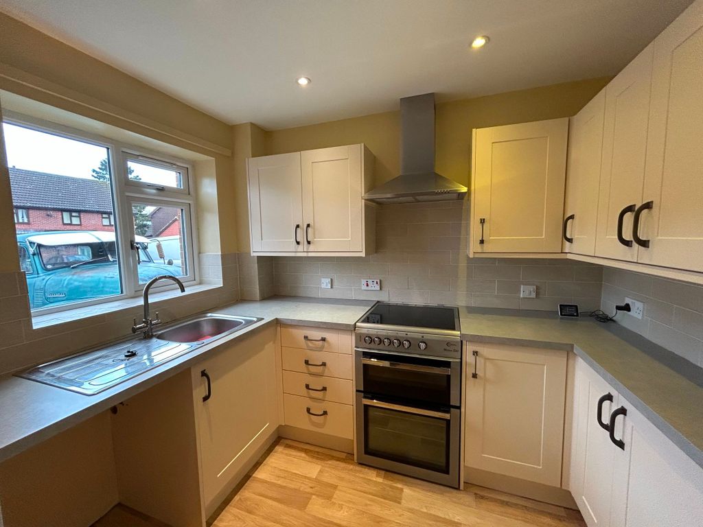 Property photo 2 of 8