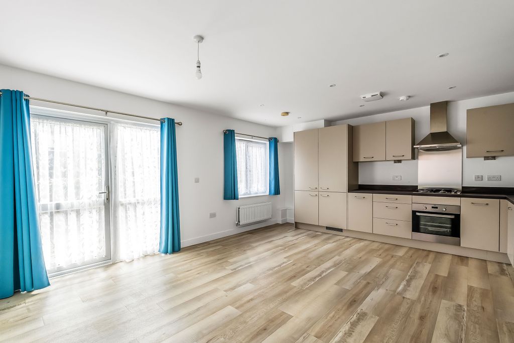 Property photo 2 of 15 4-Litho-House-5