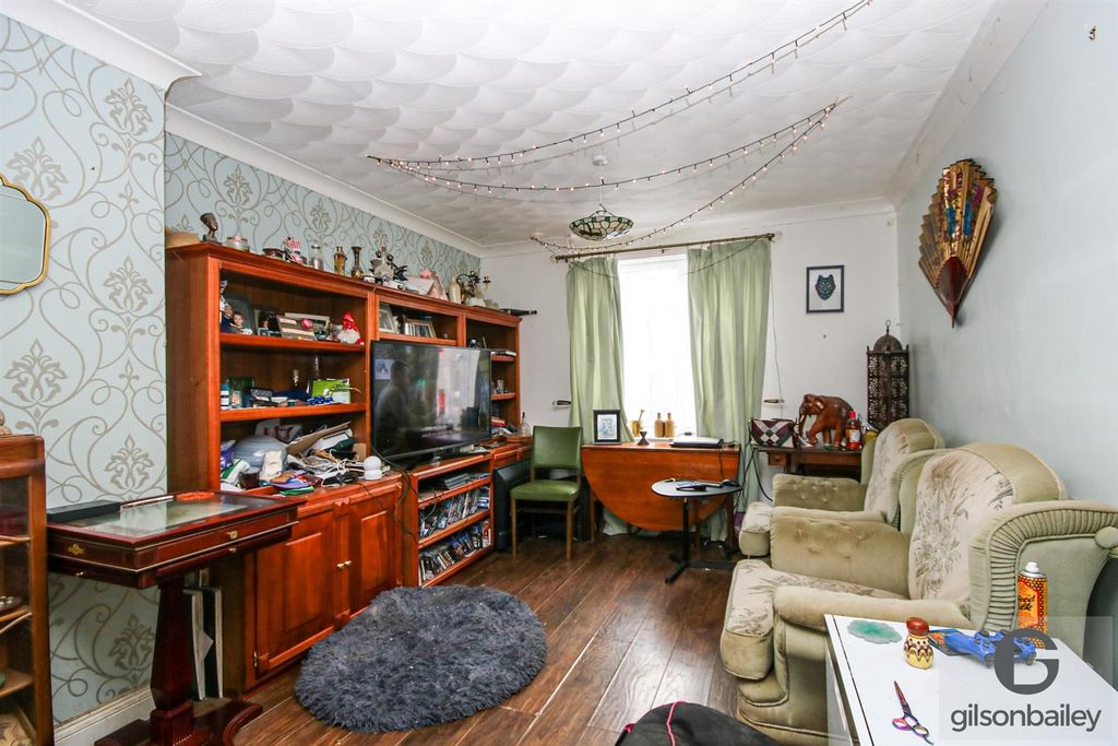Property photo 3 of 8 Img_5420-2.Jpg