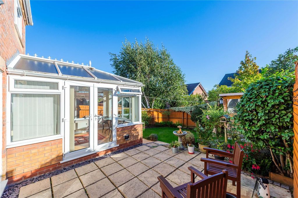 Property photo 2 of 29 Picture No. 27