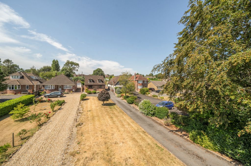 Property photo 2 of 23 1488835-2-6A576B1...