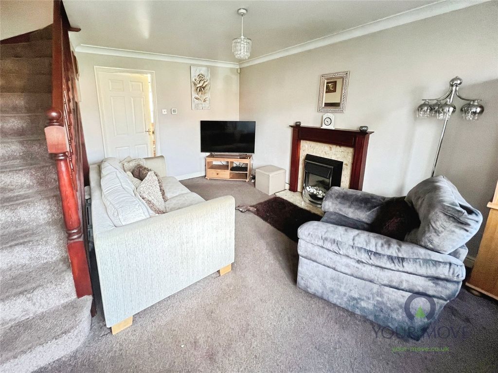 Property photo 2 of 13 Lounge