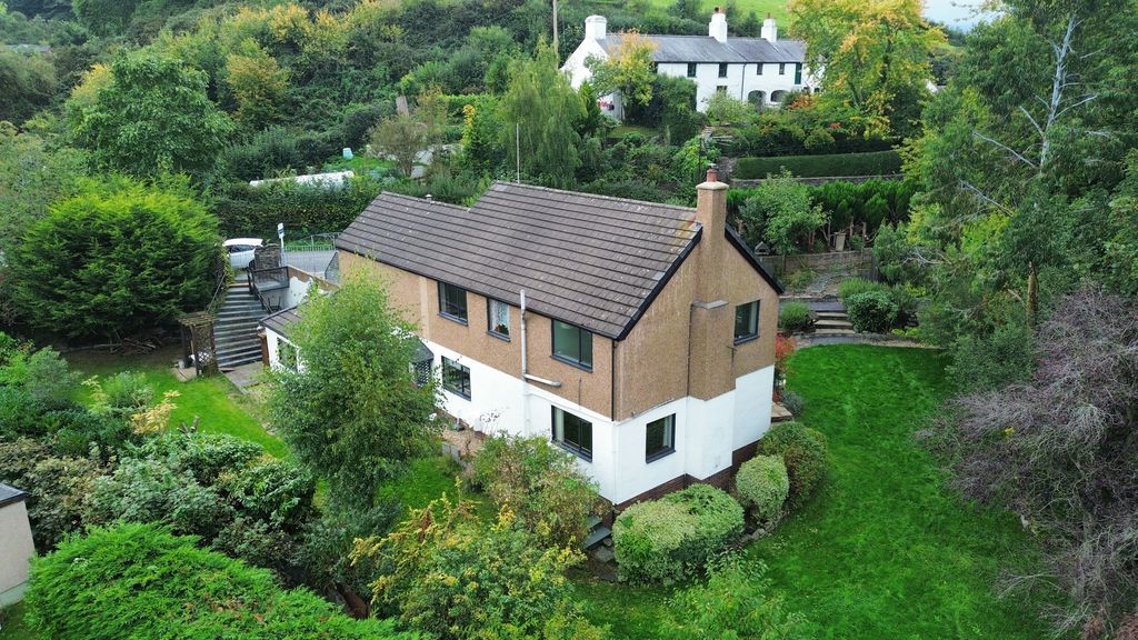 Property photo 1 of 34 Photo 38