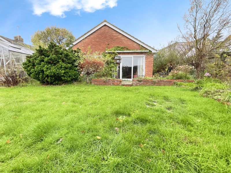 Property photo 2 of 16 Chestnut Road