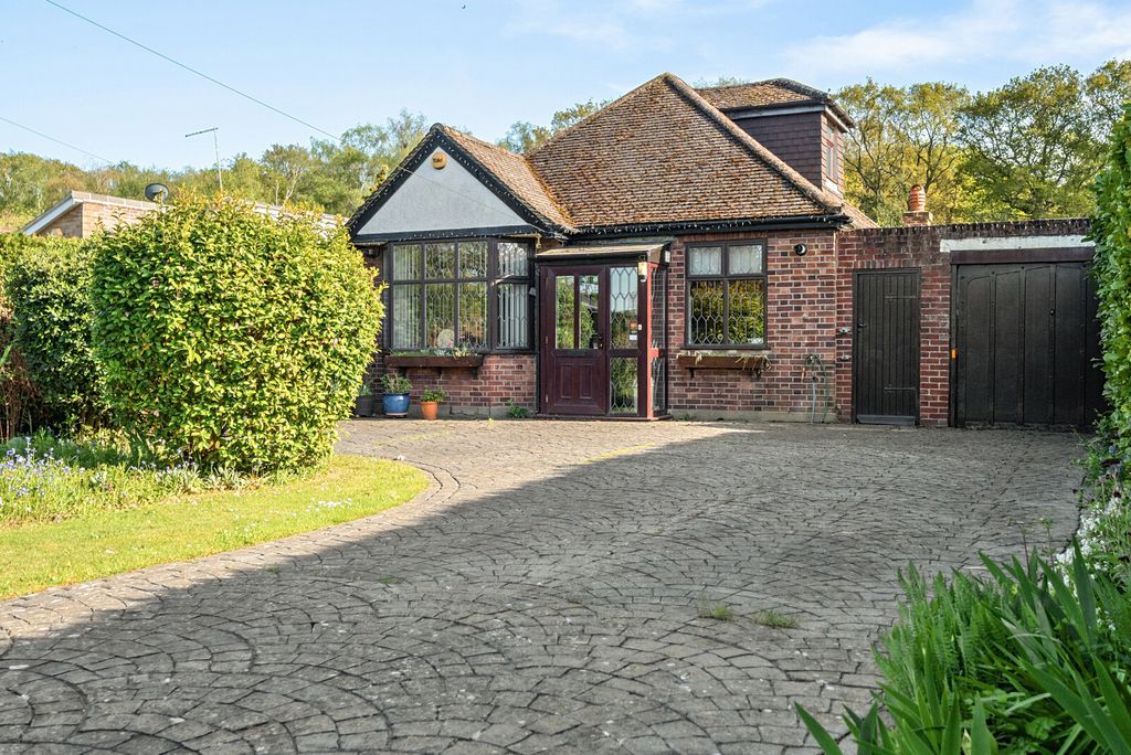 Property photo 1 of 18 Front