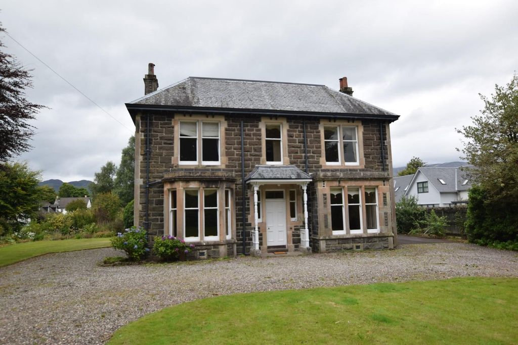 Property photo 1 of 49