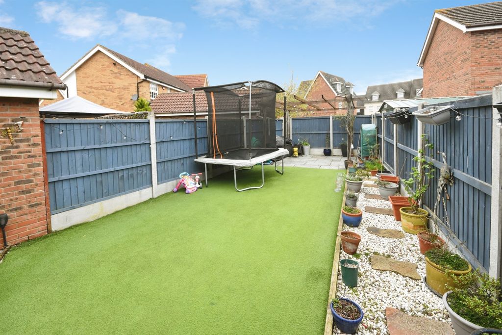 Property photo 3 of 17