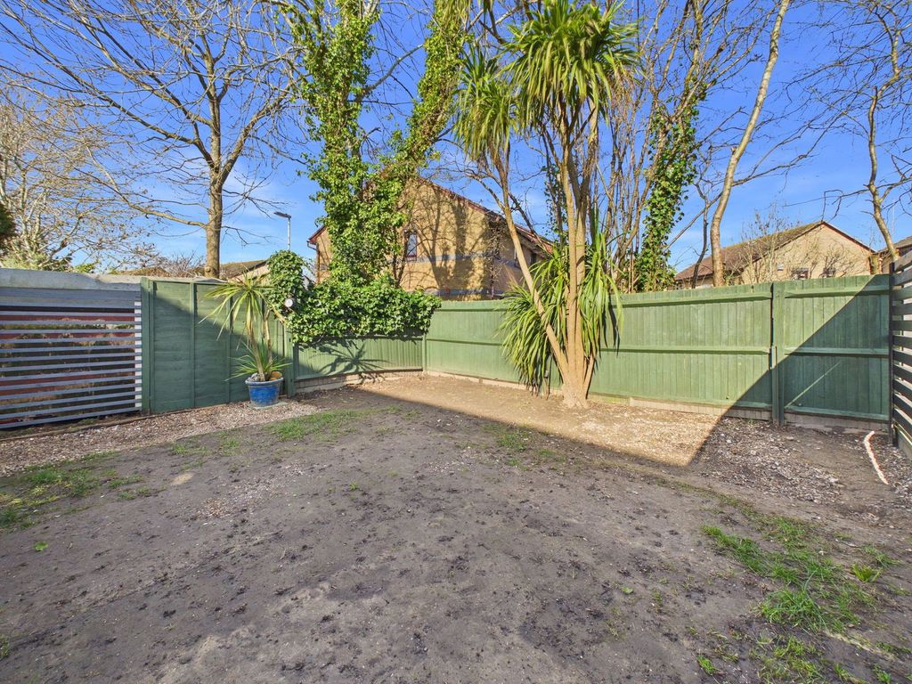 Property photo 3 of 15