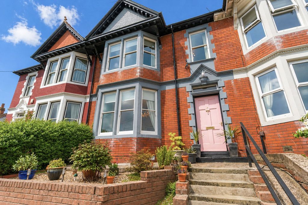 Property photo 1 of 38