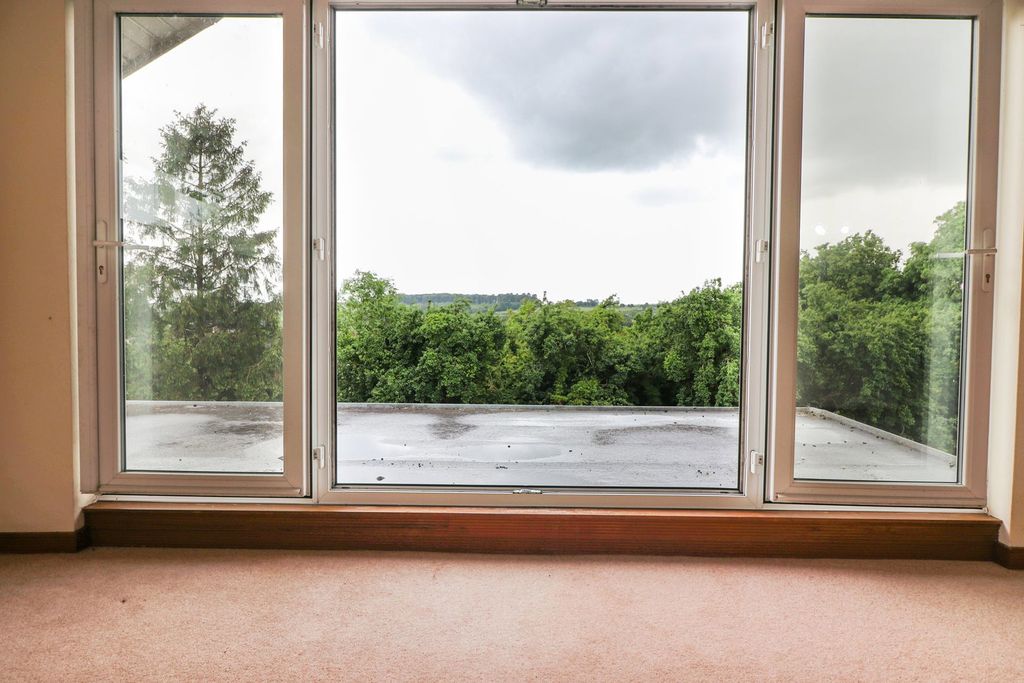 Additional image 25 of 6 bed detached house for saleSt. Barnabas Road, Barnetby DN38